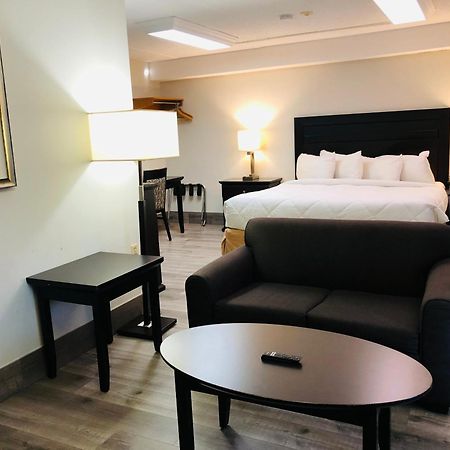 Travelodge By Wyndham Welland Εξωτερικό φωτογραφία