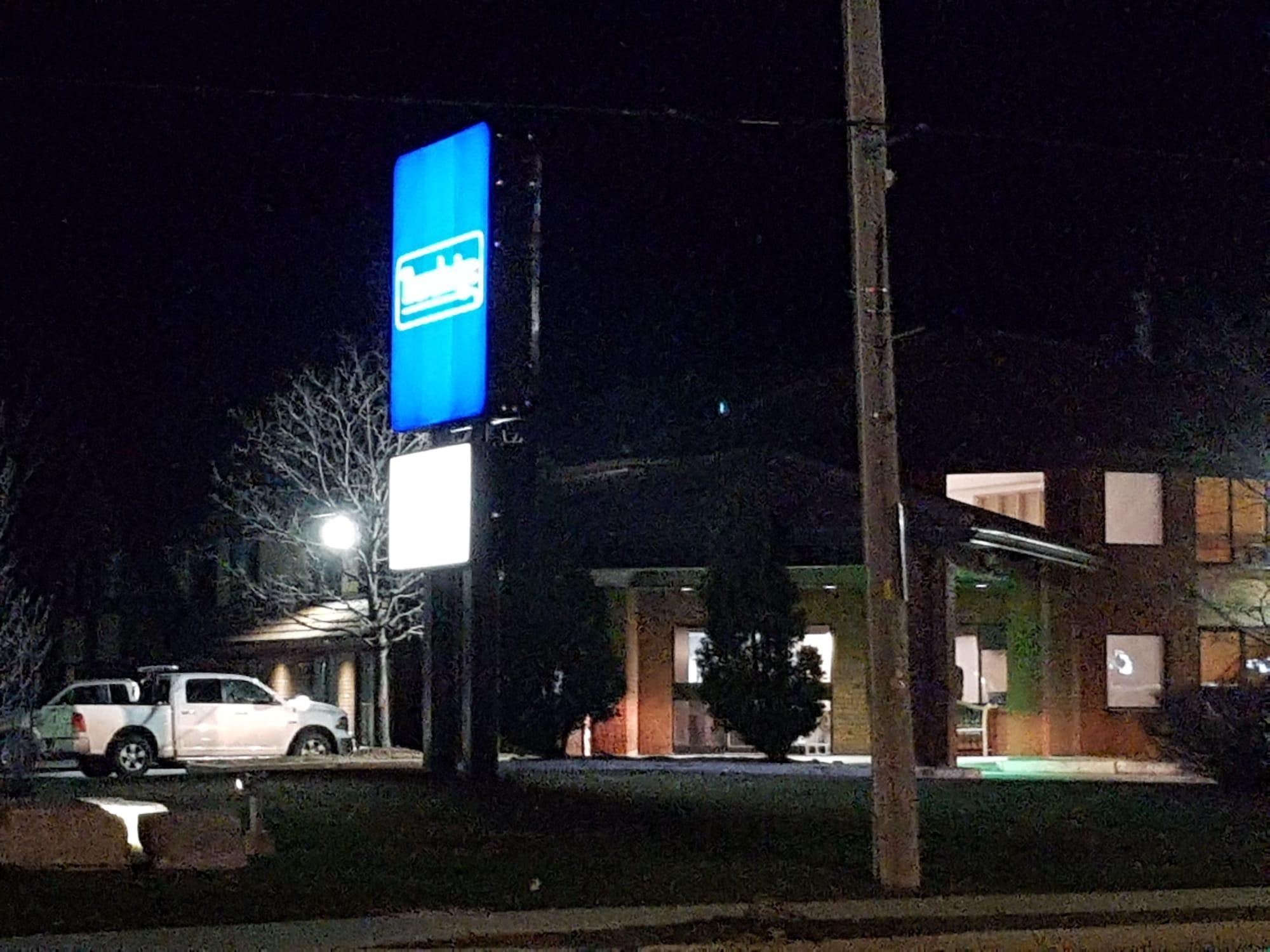 Travelodge By Wyndham Welland Εξωτερικό φωτογραφία