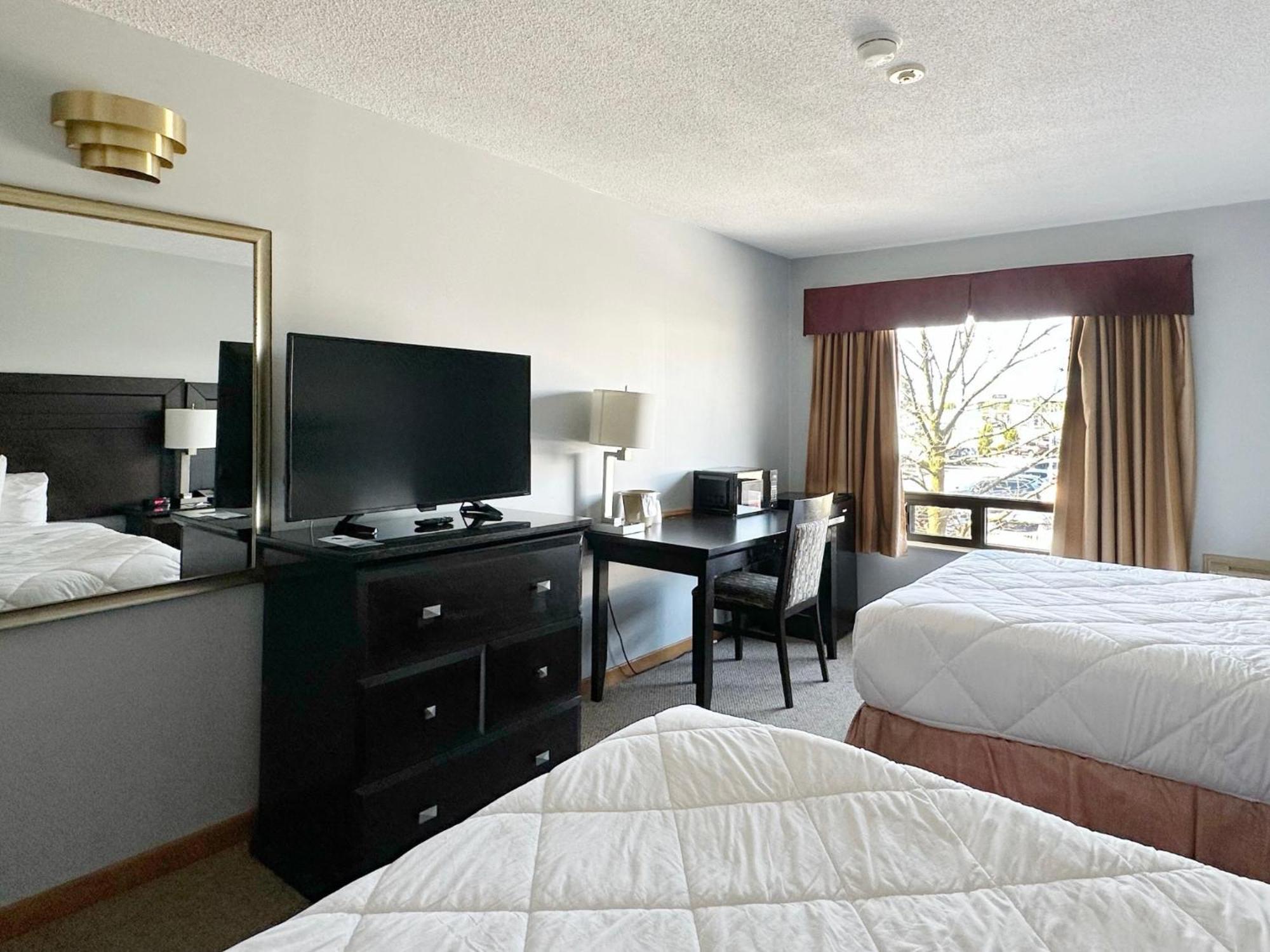 Travelodge By Wyndham Welland Εξωτερικό φωτογραφία