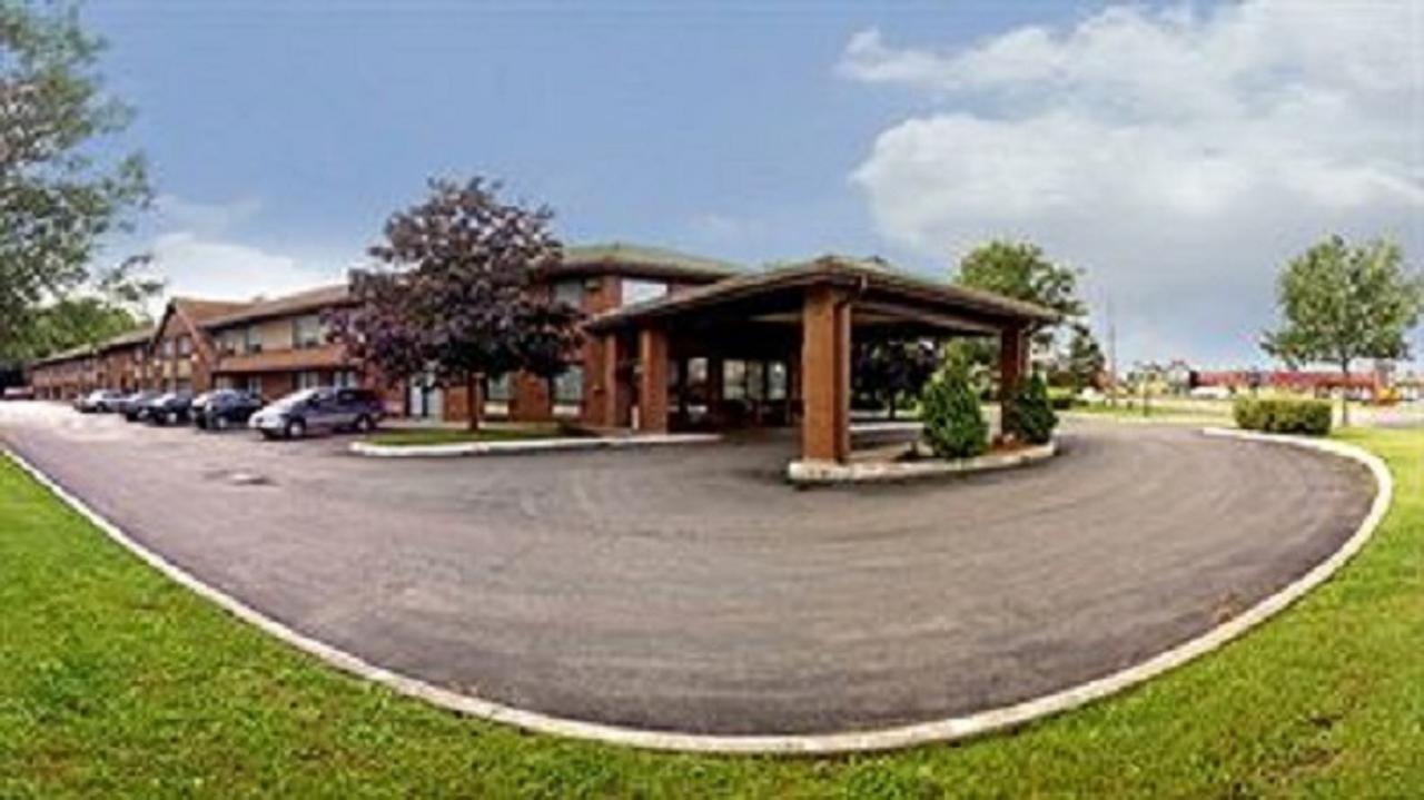 Travelodge By Wyndham Welland Εξωτερικό φωτογραφία