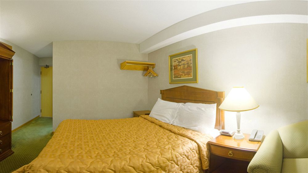 Travelodge By Wyndham Welland Εξωτερικό φωτογραφία